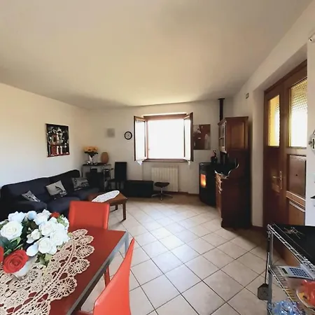 Casa Indipendente * Poppi